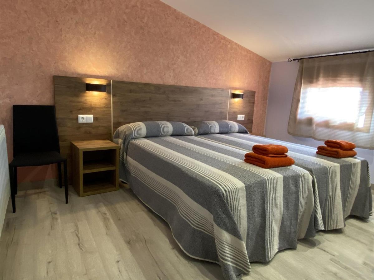 Apartamentos De Turismo Rural Las Eras Castelserás Екстериор снимка