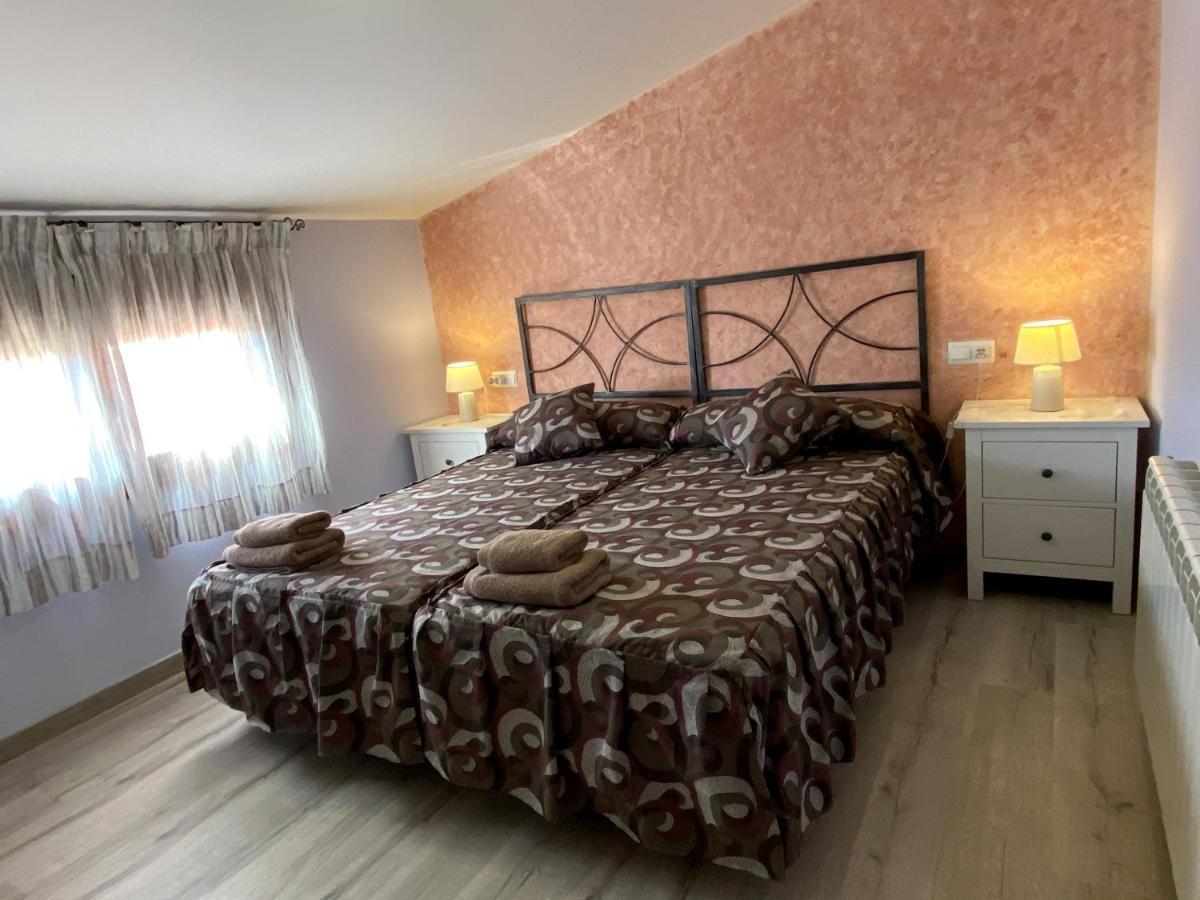 Apartamentos De Turismo Rural Las Eras Castelserás Екстериор снимка