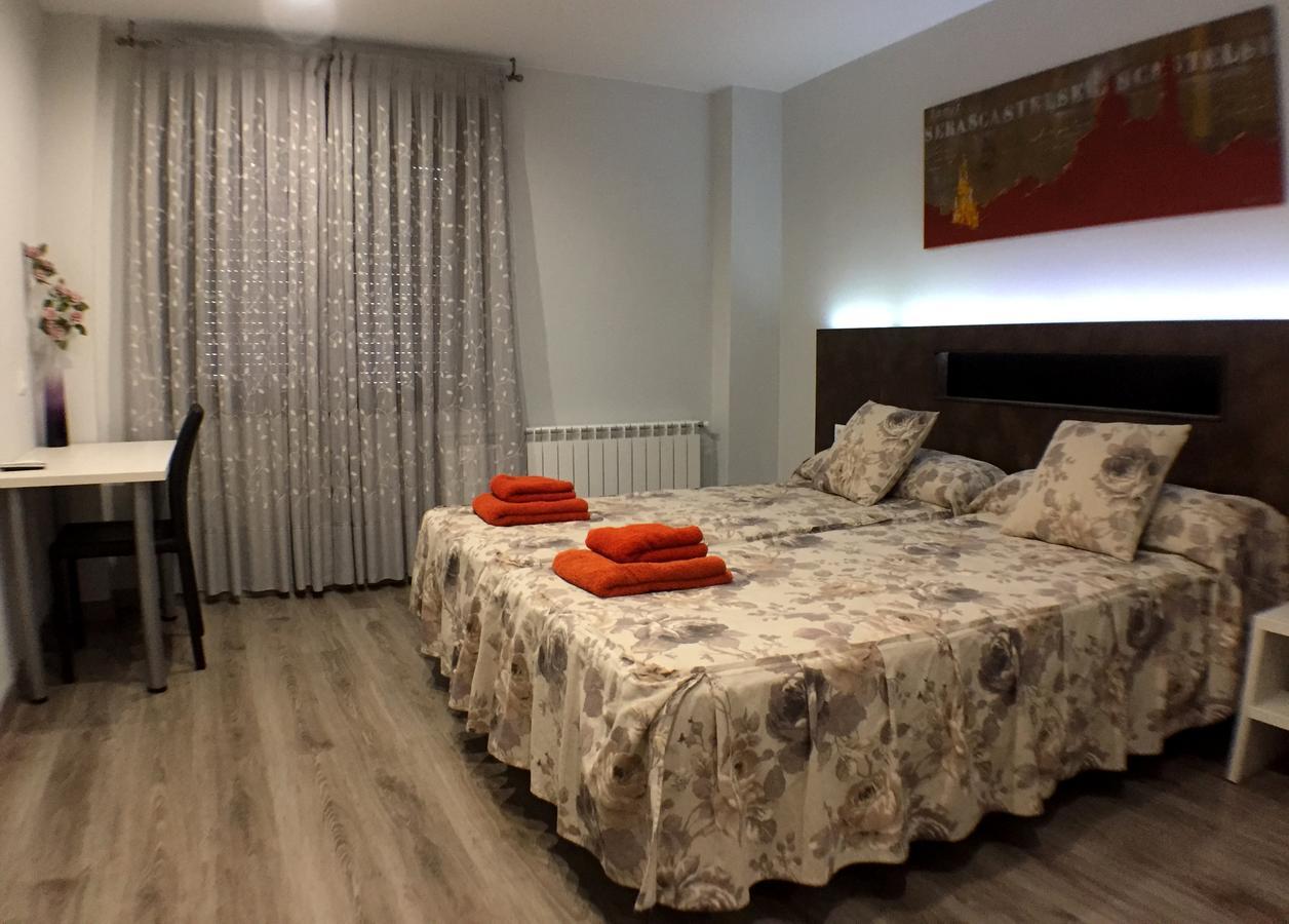 Apartamentos De Turismo Rural Las Eras Castelserás Екстериор снимка