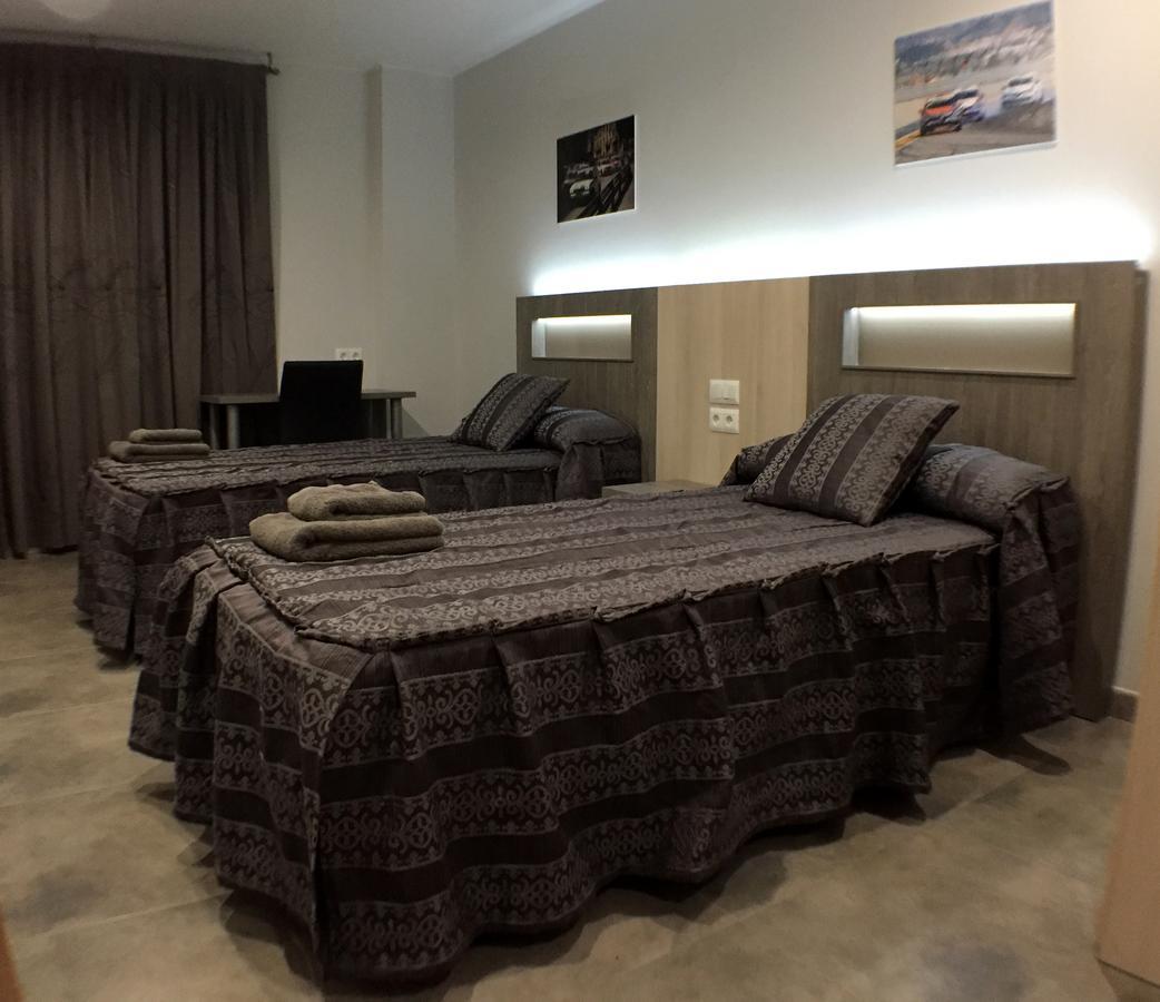Apartamentos De Turismo Rural Las Eras Castelserás Екстериор снимка